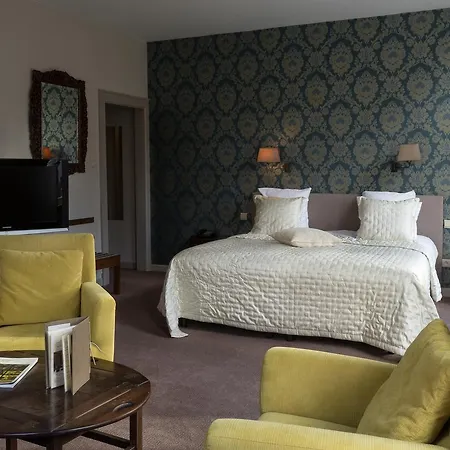 فندق Duc De Bourgogne 3*